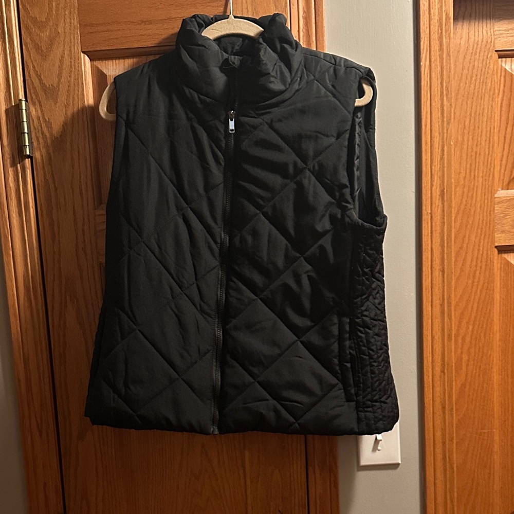 Women’s XL black New York and Company Vest